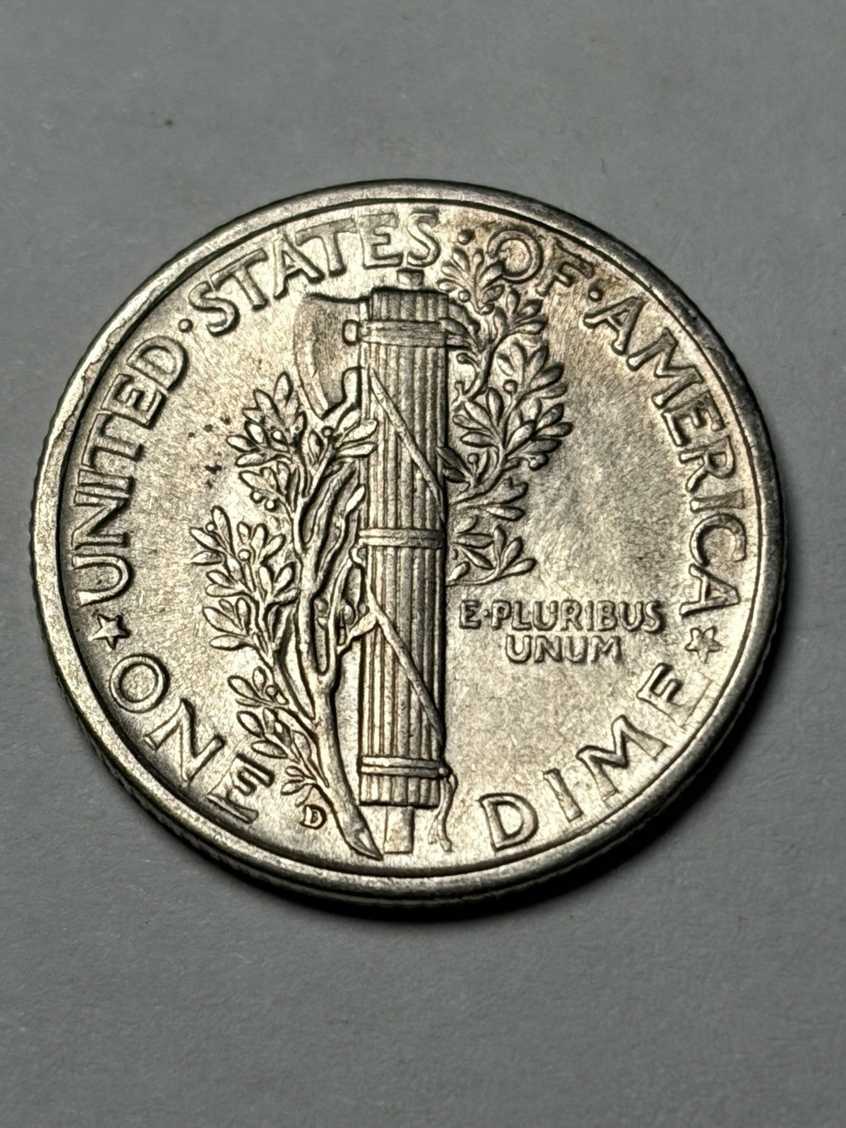 1928-D Mercury Silver Dime Strong Bands